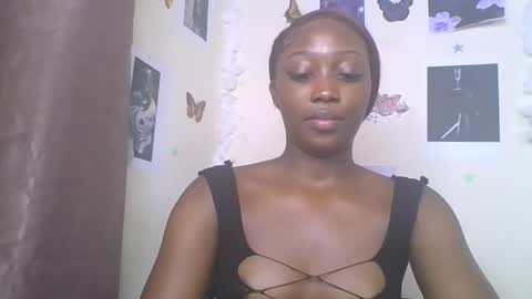 Snapshot of black_rosey chatting on January 2026 01:57:02 PM veraa online show from January 2026 01:57:02 PM