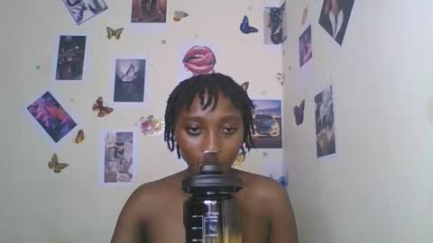 Snapshot of black_rosey chatting on January 2026 01:26:02 PM veraa online show from January 2026 01:26:02 PM