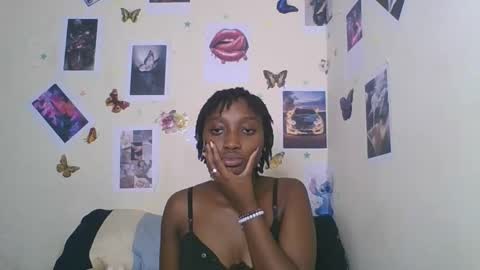 Snapshot of black_rosey chatting on January 2026 01:59:01 PM veraa online show from January 2026 01:59:01 PM