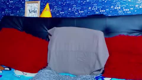 Snapshot of black_seus85 chatting on December 2025 05:42:02 PM duglas online show from December 2025 05:42:02 PM