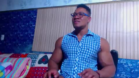 duglas online show from March 2026 07:16:02 PM