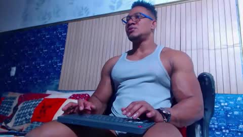 duglas online show from April 2026 01:36:01 AM