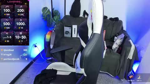 Snapshot of blackberry_s chatting on February 2025 11:14:02 PM Sophie online show from February 2025 11:14:02 PM