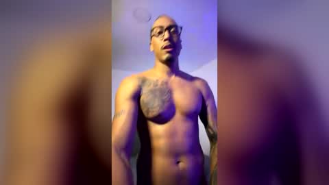 Snapshot of blackboy2874 chatting on July 2026 11:31:01 PM DWAYNE BELL online show from July 2026 11:31:01 PM