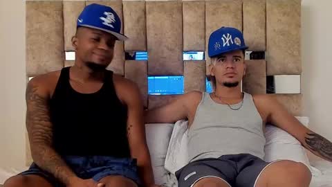 Snapshot of blackdreams1__ chatting on December 2024 10:54:02 PM Black Dreams online show from December 2024 10:54:02 PM