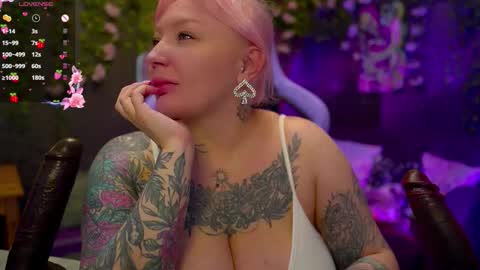 Alice online show from October 2025 07:26:02 PM