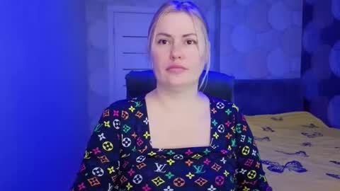 blackeyes11 online show from March 2026 03:00:01 AM