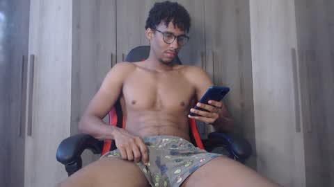 Snapshot of blackguy720 chatting on December 2024 03:41:01 PM Blackguy720 online show from December 2024 03:41:01 PM