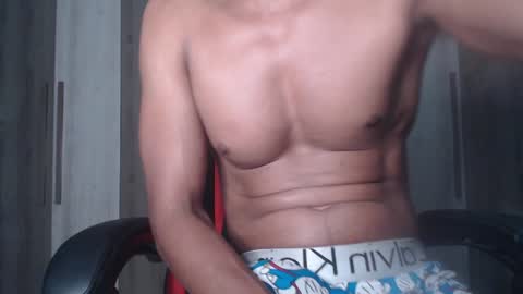 Snapshot of blackguy720 chatting on December 2024 05:39:01 AM Blackguy720 online show from December 2024 05:39:01 AM