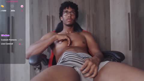 Snapshot of blackguy720 chatting on October 2025 08:33:02 PM Blackguy720 online show from October 2025 08:33:02 PM