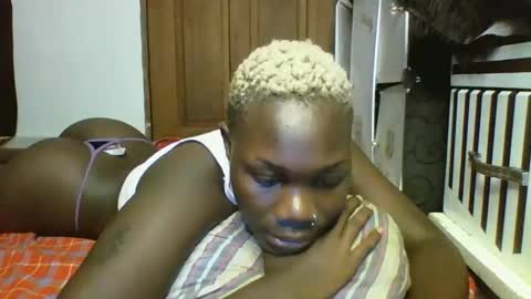 blackmarvel02 online show from February 2026 02:05:01 AM