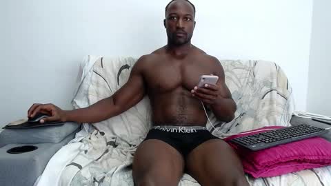 Twtter 1MikeBeckford            Onlyfns beckfordmike online show from March 2026 02:24:01 PM