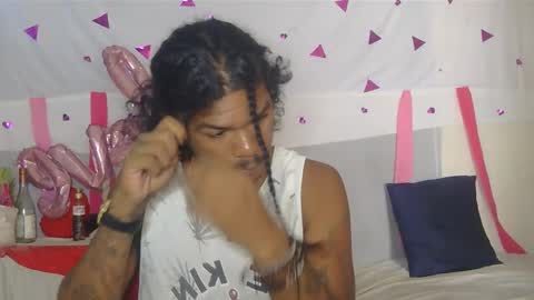 Snapshot of blackphylosofy chatting on February 2025 07:09:01 PM i am D.L online show from February 2025 07:09:01 PM