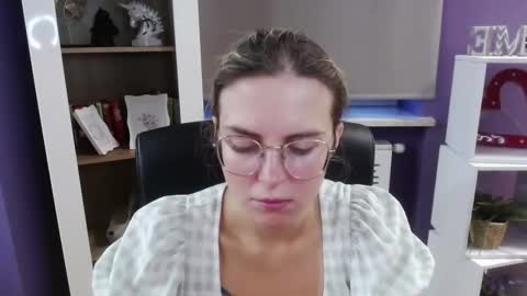 Snapshot of blackrosezoey chatting on September 2025 05:00:01 AM Z O E Y online show from September 2025 05:00:01 AM