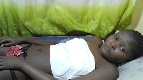 Snapshot of blackslim_girl2 chatting on November 2025 07:05:02 AM blackslim_girl2 online show from November 2025 07:05:02 AM