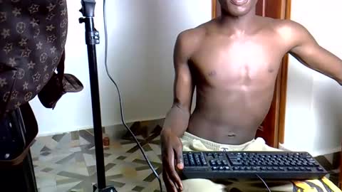 blacktwinkl online show from April 2026 04:37:02 PM