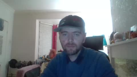 Snapshot of blackvswhite2022 chatting on February 2025 09:06:02 PM blackvswhite2022 online show from February 2025 09:06:02 PM