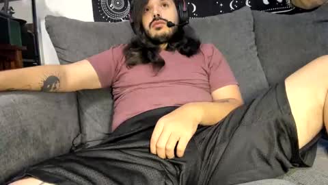 Snapshot of blackwolf94 chatting on January 2025 08:07:02 PM Black wolf online show from January 2025 08:07:02 PM