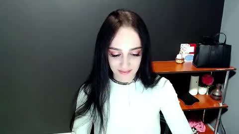 Ivy online show from January 2025 04:33:01 PM