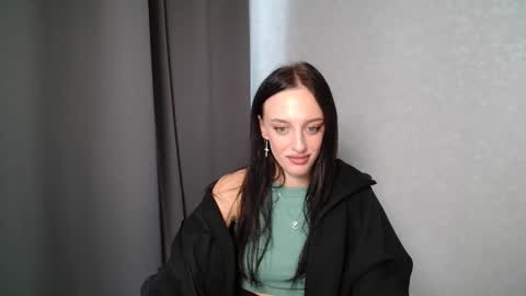 Ivy online show from April 2026 02:10:02 PM