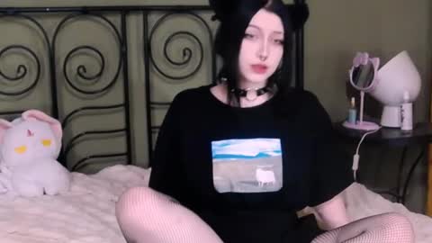 Snapshot of blacky_tea chatting on September 2025 12:01:02 AM blacky_tea online show from September 2025 12:01:02 AM