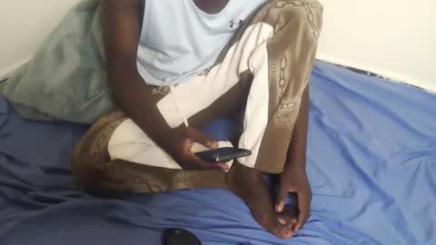 blackzilian_5 online show from April 2026 10:46:01 AM