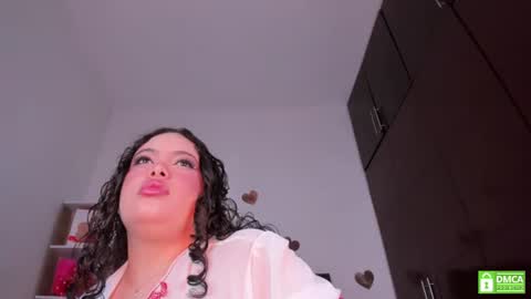 Snapshot of blair_curvy chatting on July 2026 01:54:01 PM Blair online show from July 2026 01:54:01 PM