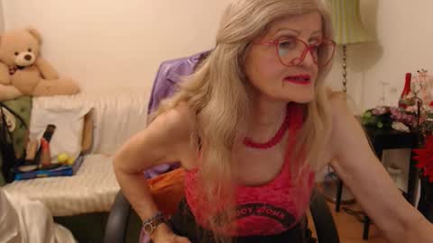 Snapshot of blairfort chatting on February 2025 02:38:02 PM blairfort online show from February 2025 02:38:02 PM