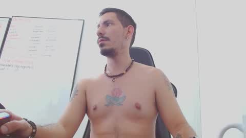 Snapshot of blakedavid69 chatting on January 2025 01:33:02 PM David online show from January 2025 01:33:02 PM