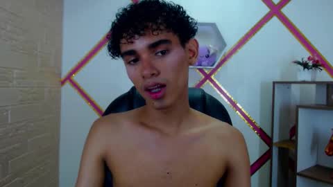 blakelovee online show from December 2025 07:08:02 PM