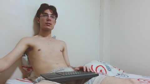 Snapshot of blakeshatter chatting on January 2025 08:59:01 PM blakeshatter online show from January 2025 08:59:01 PM