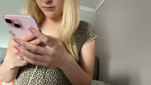 blankita333 online show from August 2026 08:44:02 PM