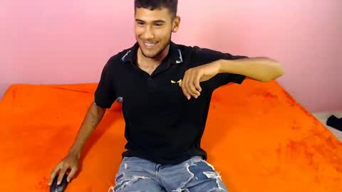 Laura online show from December 2024 10:39:02 PM