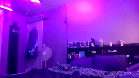 blaze2472 online show from June 2026 01:33:01 PM