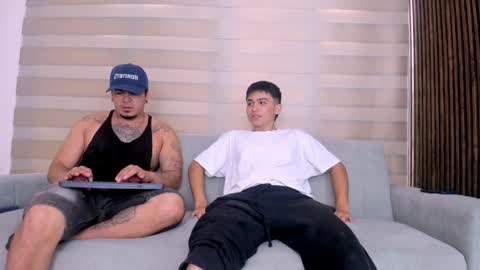 Snapshot of bless_my_neighbor chatting on January 2025 01:28:01 PM The Best Models online show from January 2025 01:28:01 PM