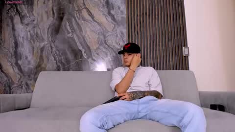 Snapshot of bless_my_neighbor chatting on February 2025 02:16:02 PM The Best Models online show from February 2025 02:16:02 PM