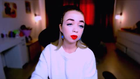 Nicole online show from September 2025 09:20:01 AM