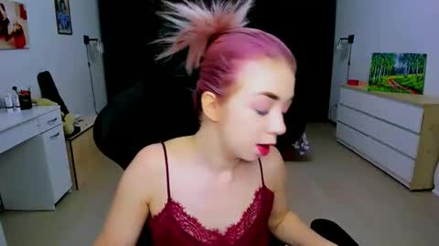 Nicole online show from December 2024 03:47:02 AM