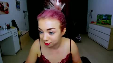 Nicole online show from December 2024 07:12:01 AM