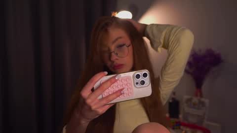  LiLy online show from September 2025 03:45:01 PM