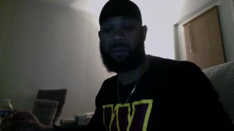 Snapshot of blksurfher chatting on December 2025 06:30:02 AM blksurfher online show from December 2025 06:30:02 AM