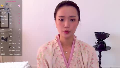 Snapshot of blon_kater chatting on November 2025 04:23:02 AM YoYo online show from November 2025 04:23:02 AM