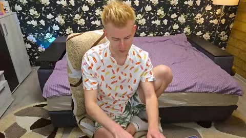 blond_boy69 online show from May 2026 06:37:02 PM