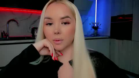 Lana online show from January 2025 06:38:02 AM