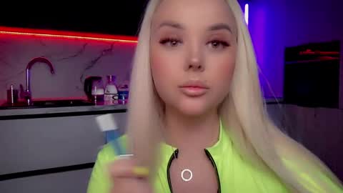 Lana online show from February 2025 01:44:02 AM