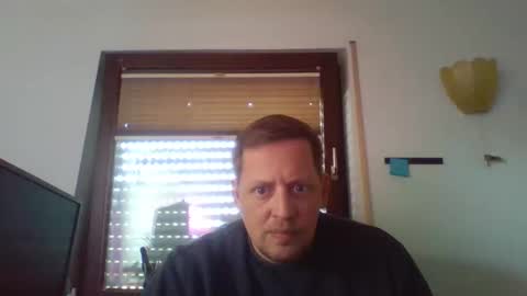 blonde32m online show from September 2025 11:37:02 AM