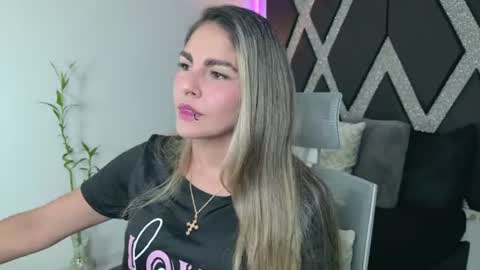alejandra online show from July 2026 03:44:01 AM