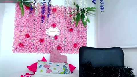 blonde_squirt_ online show from January 2025 11:41:01 PM