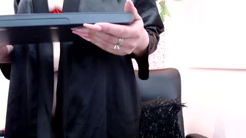 blonde_squirt_ online show from February 2025 07:30:02 AM