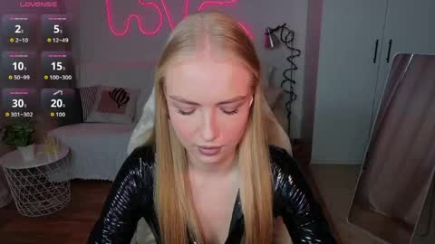 Nessa online show from April 2026 12:03:01 PM